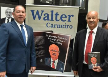 Gerson prestigia lançamento de biografia de ex-deputado