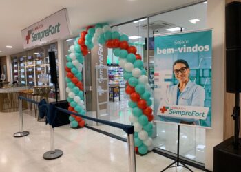 De olho no mercado de dermocosméticos, farmácia ligada ao Comper abre sua segunda unidade