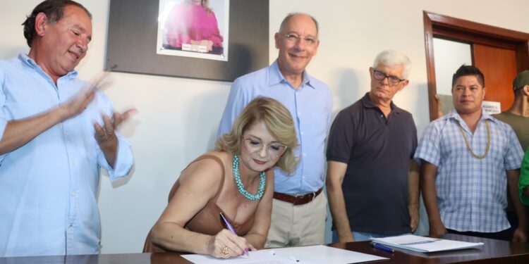 Gerson participa do lançamento de 13 km de recapeamento em Sidrolândia