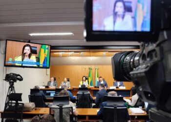 CCJR aprova adequações nas carreiras de Policiais e Bombeiros Militares