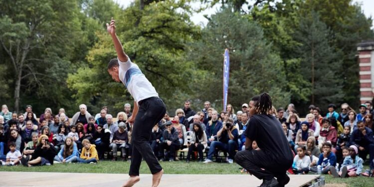 Espetáculos premiados ‘Fio do Meio/Vertigem’ da carioca Cia Gente serão apresentados na Ary Coelho e no SESC Cultura