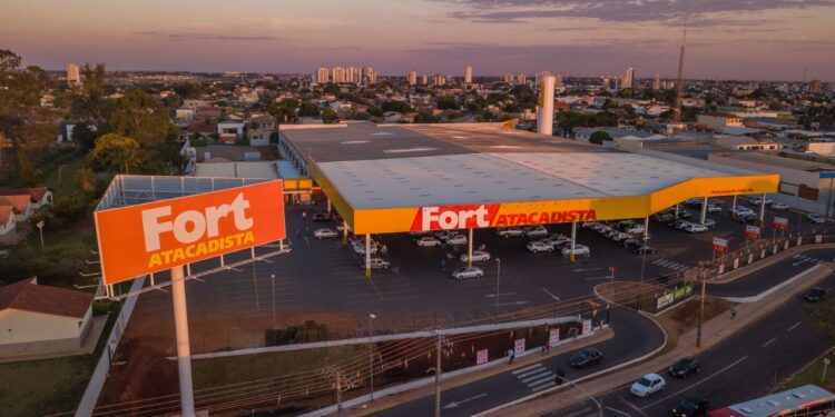 Supermercadista oferece mais de 700 vagas na capital que não exigem experiência