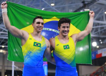 Agenda do dia do Pan: Brasil disputa ouro no vôlei e seleção de futebol encara a Colômbia