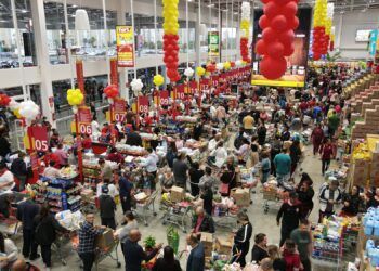 Fort Atacadista e Supermercados Comper anunciam promoções de Black Friday