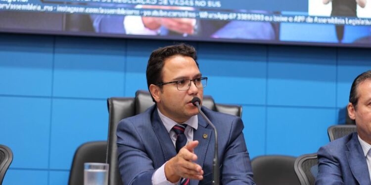 Deputado Pedrossian Neto marca audiência pública para debater lei que destina recursos para Assistência Social