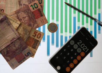 Estimativas do mercado para inflação e PIB permanecem estáveis