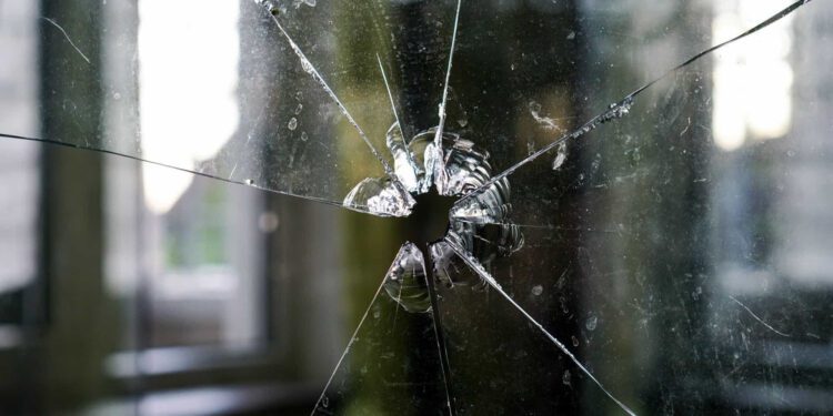 Canadá registra 2 episódios de ataque a tiros contra escolas judaicas na mesma noite