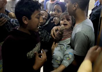 Médicos esperam “milagre”; só há um único hospital funcionando em Gaza