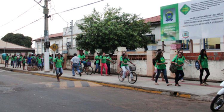 Estudantes da Rede Estadual deverão apresentar comprovante de vacinas no dia da matrícula