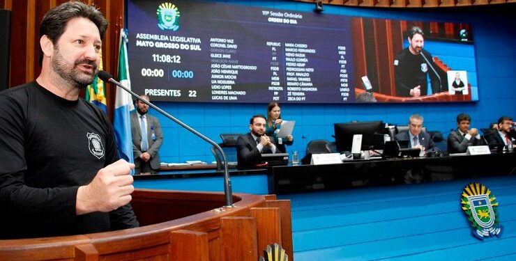 Desconto previdenciário dos servidores aposentados foi tema na tribuna da ALEMS