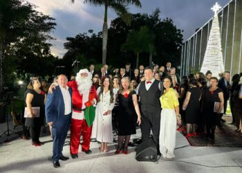 Cantata e show pirotécnico abrem comemorações natalinas na ALEMS