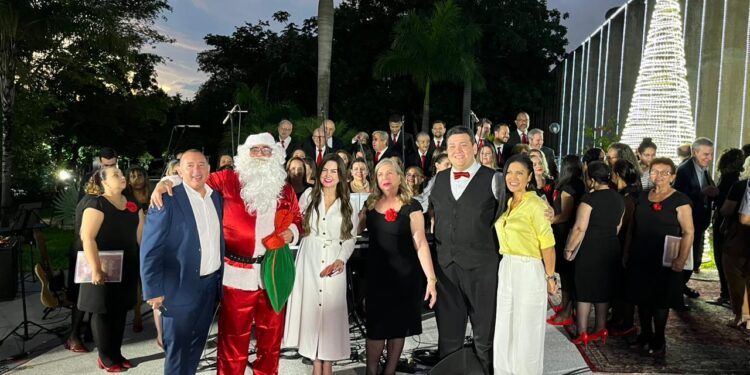 Cantata e show pirotécnico abrem comemorações natalinas na ALEMS