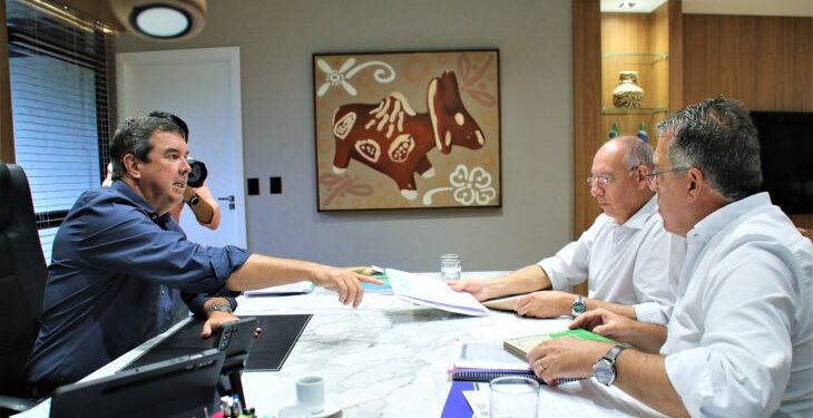 Governador garante mais de R$ 30 milhões para pavimentar bairros em Ponta Porã