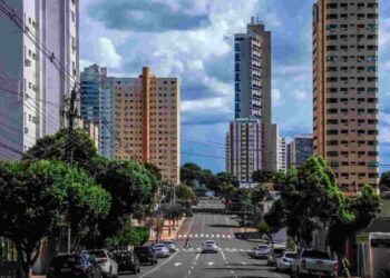 Frente fria se aproxima, mas MS mantém calorão com chuvas isoladas