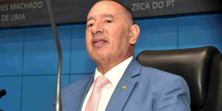 Gerson Claro deixa governo após assumir cargo por uma semana no lugar de Riedel