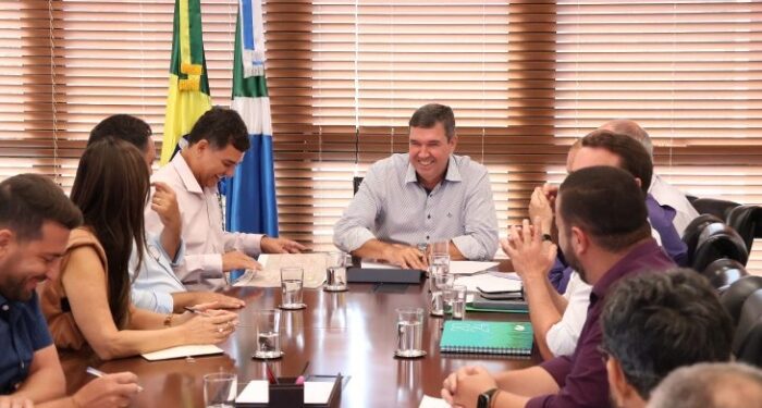 Camapuã: Governo anuncia asfalto na Vila Industrial e revitalização da MS-436