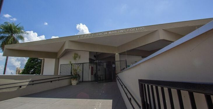 Estudantes e administrativos da educação voltam às aulas conectados à Infovia Digital