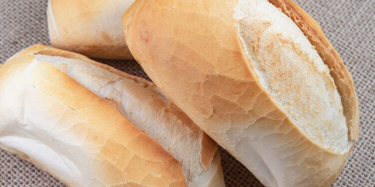 Congelar o pão para comer ao longo da semana é estratégia para facilitar a rotina dos consumidores