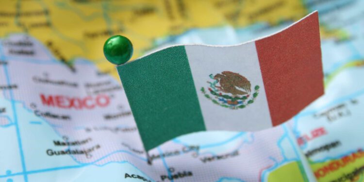 Pelo menos 10 mortos em acidente rodoviário no México