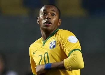 Polícia Federal prende Robinho em Santos