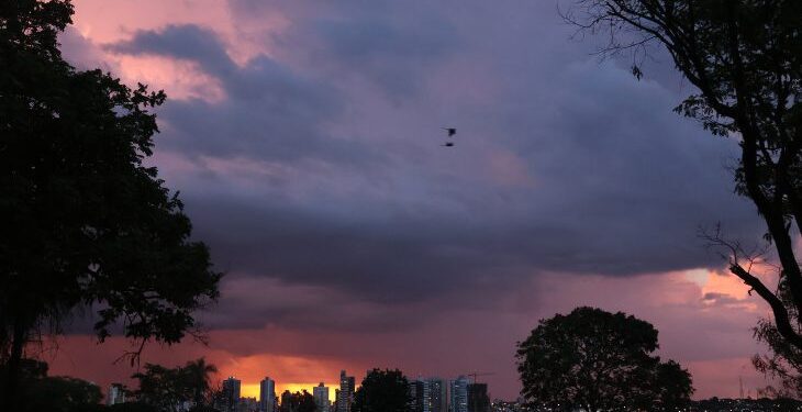 Frente Fria trará mudanças climáticas a MS: chuvas e redução de temperatura são previstas