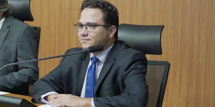 A política é feita de sonhos e de lutas, de vitórias e de revezes.