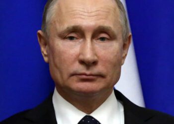 Putin faz primeiro grande ataque contra Kiev após reeleição