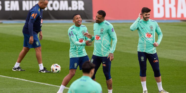 Brasil encara Espanha em amistoso contra o racismo e dedicado a Vini Jr.