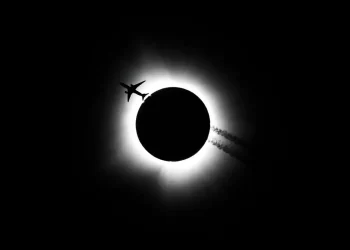 Eclipse total permite ampliar conhecimento sobre estrutura do Sol