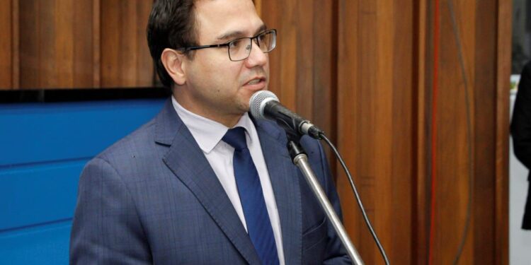 Governador reforça luta pelo retorno da Malha Oeste, iniciada por Pedrossian Neto