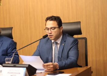 Comunicação ao MP sobre nascimento de bebês com pais menores de 14 anos é aprovada na CCJR