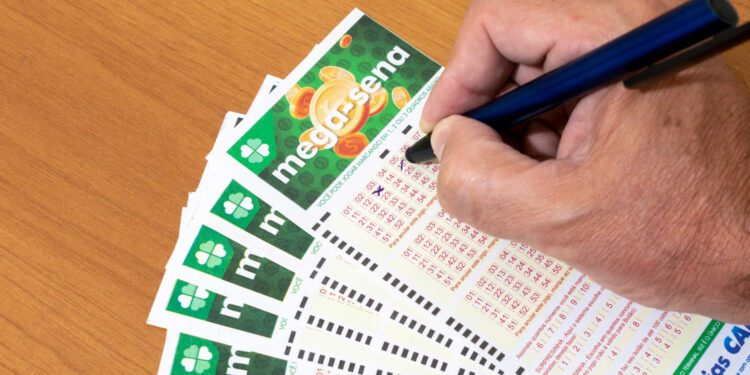 Veja o resultado do concurso 2716 da Mega-Sena sorteado nesta terça (23)