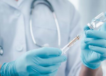 Vacinas salvaram aproximadamente 154 milhões de vidas nos últimos 50 anos, segundo OMS