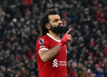 Liverpool perde e deixa a liderança do Campeonato Inglês escapar; Andreas faz dois pelo Fulham