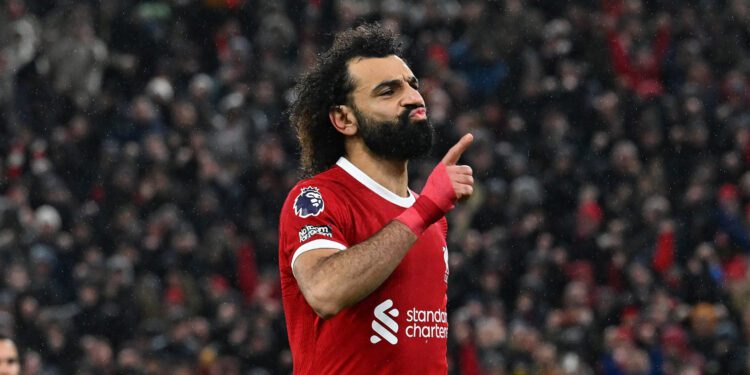 Liverpool perde e deixa a liderança do Campeonato Inglês escapar; Andreas faz dois pelo Fulham