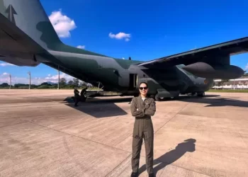 Campo-grandense é a 1ª mulher a pilotar o maior avião de carga da FAB