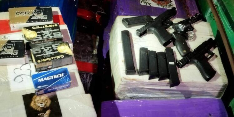 PRF Intercepta 26 Toneladas de Maconha e Armas em Operação na MS-295