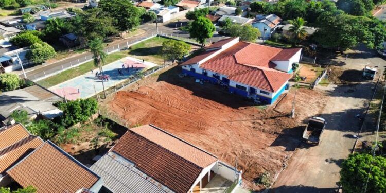 Prefeitura inicia obras de ampliação da escola municipal Claudio José de Lima