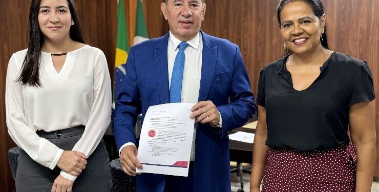 Gerson Claro confirma apoio da Assembleia Legislativa à campanha ponto final para o feminicídio