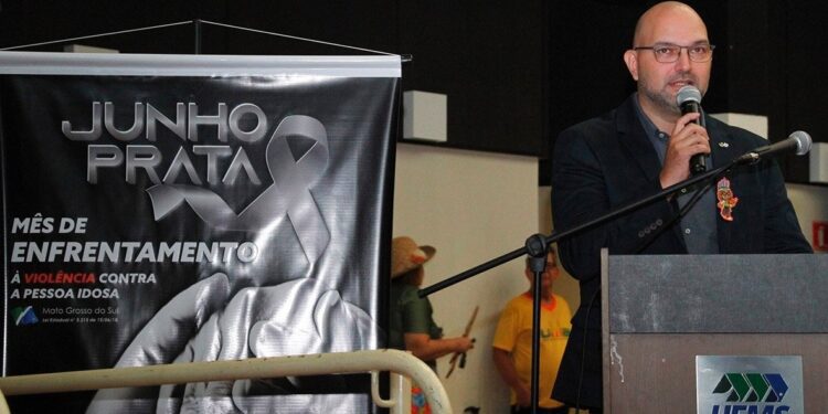 Deputados da ALEMS reafirmam compromisso com a Proteção da Pessoa Idosa no Junho Prata