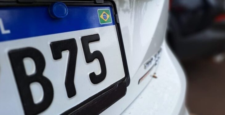 Mato Grosso do Sul inicia licenciamento de veículos com placas finais 4 e 5 em junho