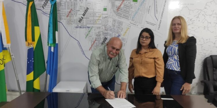 Novas diretoras escolares assumem cargos em Figueirão