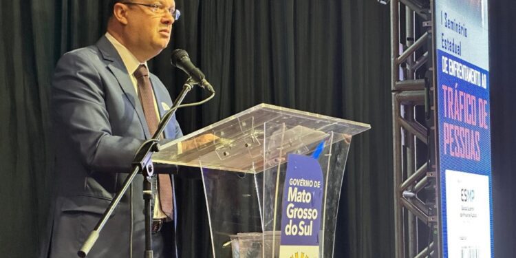 Mato Grosso do Sul promove seminário para enfrentar tráfico de pessoas