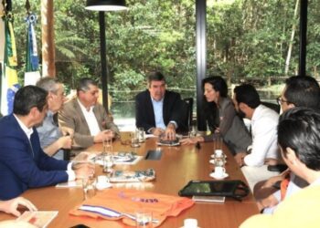 ALEMS homenageia fundadora de entidade por combate ao fogo no Pantanal