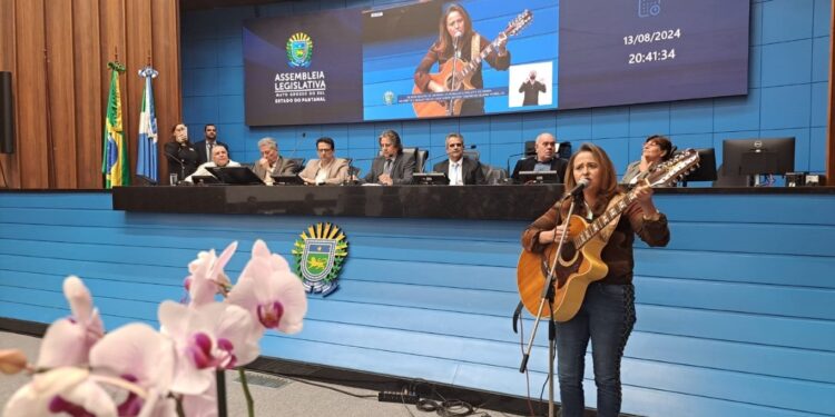 Helena Meirelles e musicistas de MS são homenageadas pela ALEMS