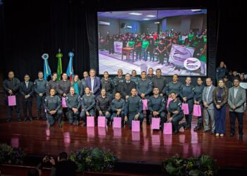 Governo entrega viaturas e capacita policiais para a proteção de vítimas de violência doméstica