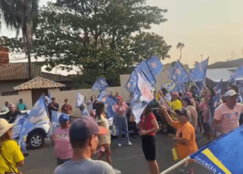 A caminhada da esperança reafirma apoio à reeleição de Juvenal Consolaro em Figueirão