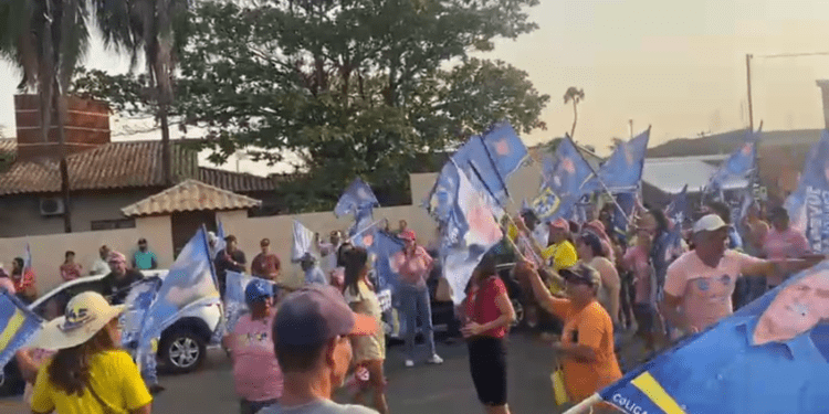 A caminhada da esperança reafirma apoio à reeleição de Juvenal Consolaro em Figueirão