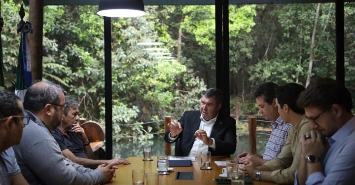 Governo atende reinvindicação antiga e profissionais da Saúde terão correção no valor dos plantões