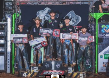 Higor Moisés e Felipe Mariano são campeões da XXII Festa do Peão Boiadeiro de Alcinópolis